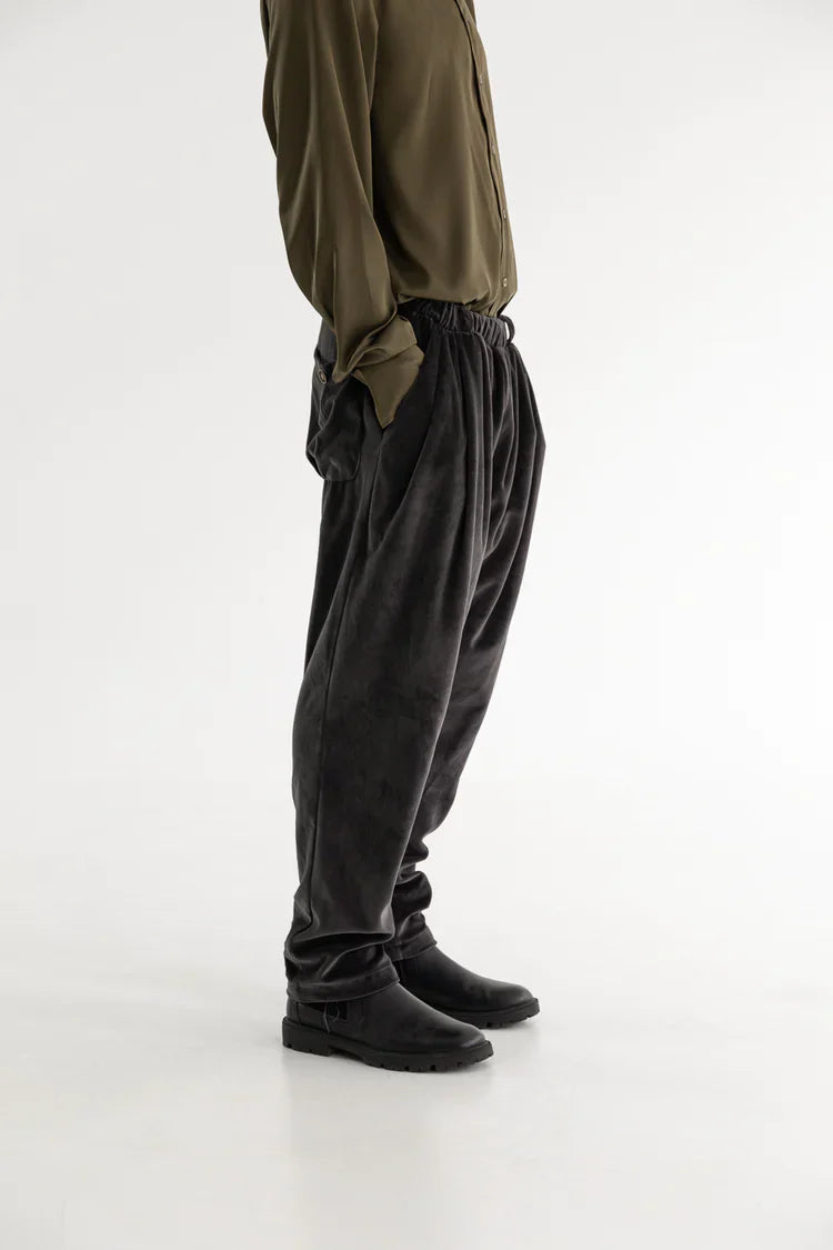 Dante Jacopo Velvet Grey Button