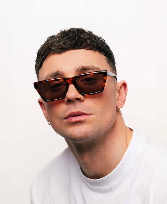 WessyWeekend Corey Tortoise