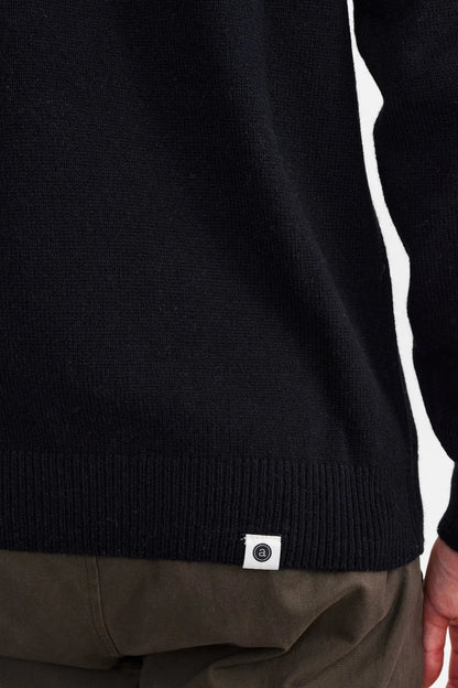 Anerkjendt Aknico Solid Roll Neck Lambswool Caviar