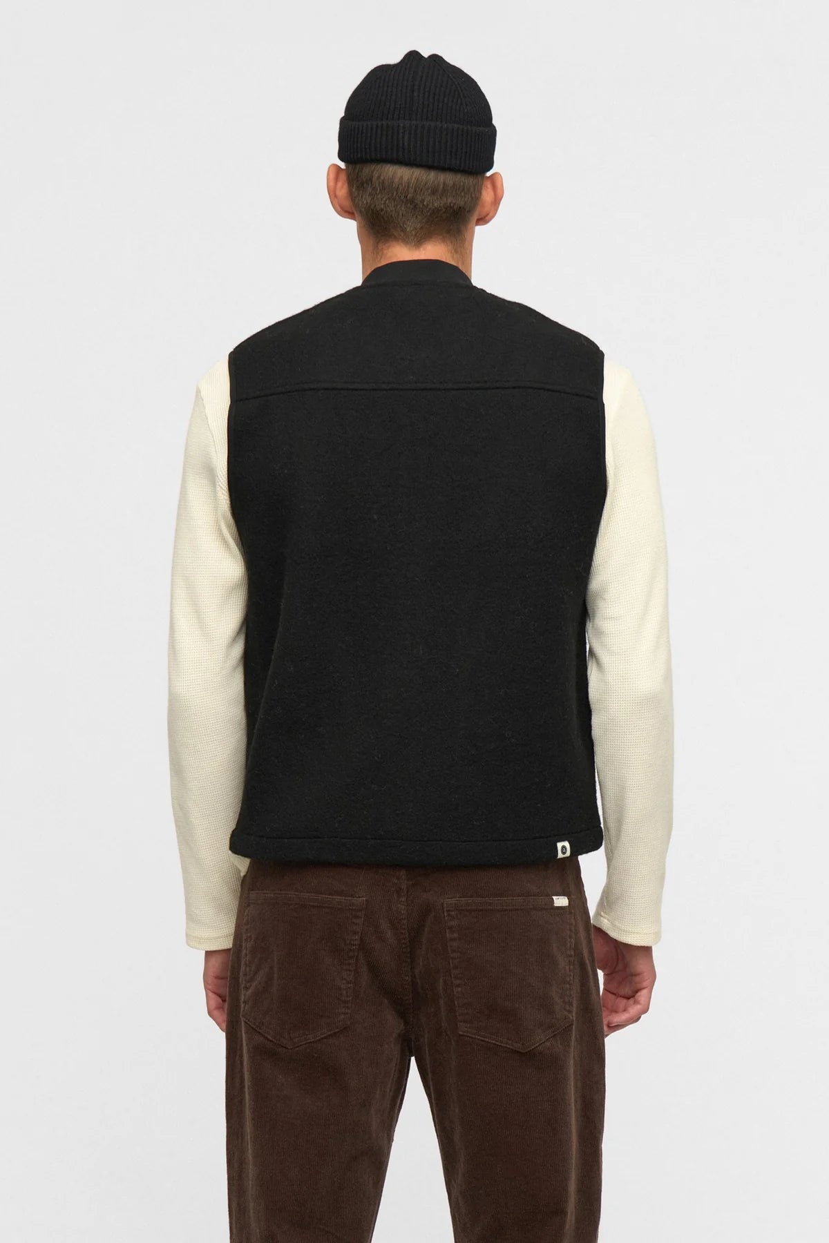 Anerkjendt Akrobin Boiled Wool Gilet- Caviar