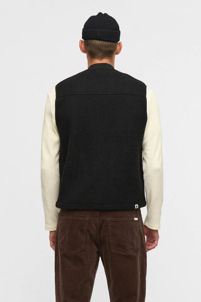Anerkjendt Akrobin Boiled Wool Gilet- Caviar