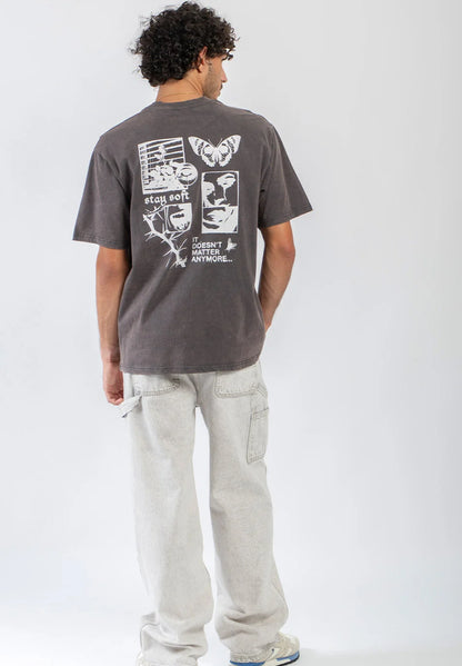 Kaotiko S/S Regular It Doesn't Matter Washed Black